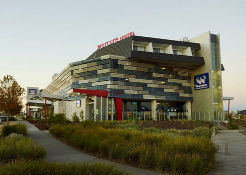 WestWaters Hotel Bistro - Accommodation Perth 0