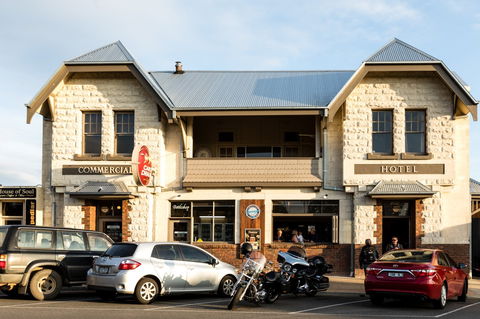 Yarragon Hotel - Accommodation Perth 0