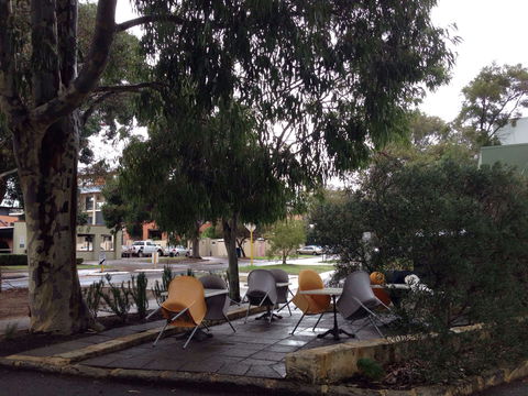 Bishop & Clove - Accommodation Perth 0