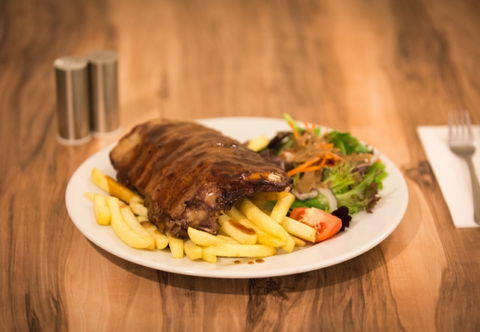 Central Hotel Cootamundra - Accommodation Perth 2
