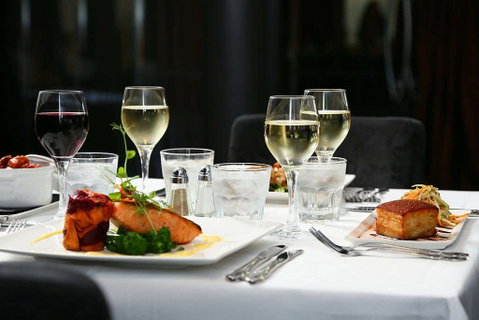 Seaview Restaurant - Perth Resorts 0