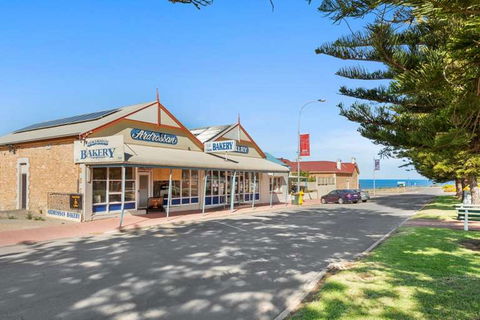 Ardrossan Bakery - Accommodation Perth 0