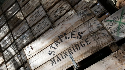 Staples Apples - Perth Resorts 1