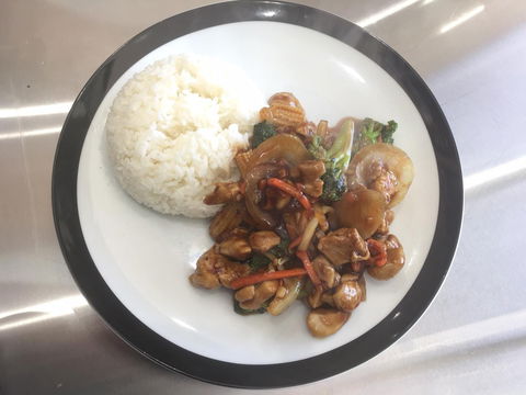 Angela's Kitchen Chinese Restaurant - Accommodation Perth 0