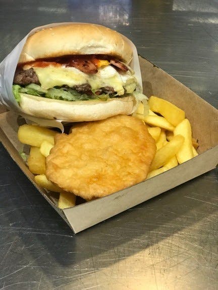 The Stadium Fish And Chippery - Perth Resorts 0