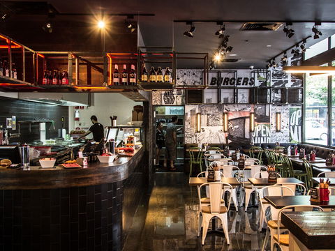 Grill'd Healthy Burgers - Canberra Centre - Perth Resorts 0