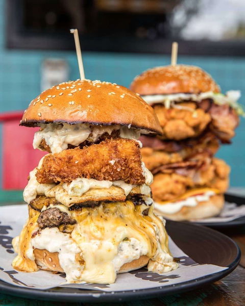 PHAT Pizza And Burger Bar - Accommodation Perth 0