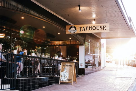 Southern Highlands Brewing Co. Taphouse - Perth Resorts 0