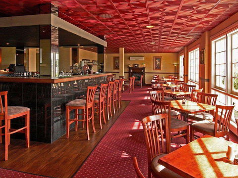 All Seasons Bar & Grill - Accommodation Perth 0
