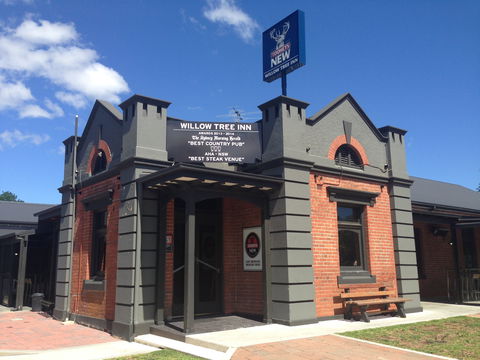Graze Restaurant At The Willow Tree Inn - Perth Resorts 1