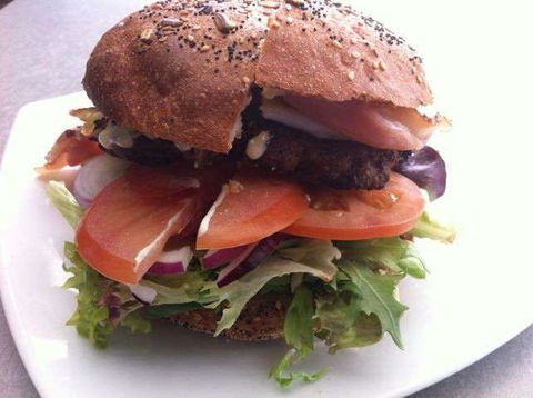 M&M Burger Bar And Take Away - Accommodation Perth 0