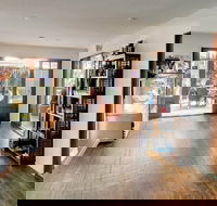 The Pass Cafe - Perth Resorts