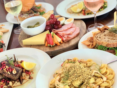 The Pavilions Hotel Terranora - Accommodation Perth 1