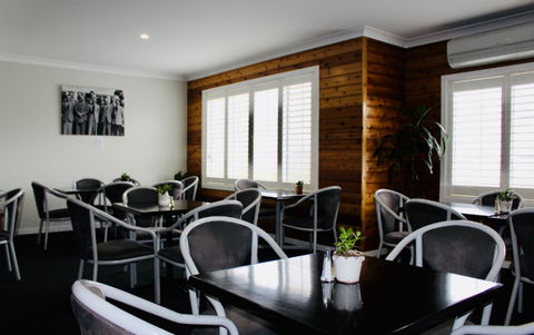 Restaurant At The Golfie - Accommodation Perth 1