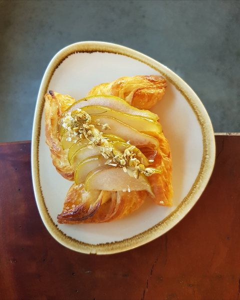 Hampden Deli, Dining And School - Perth Resorts 1