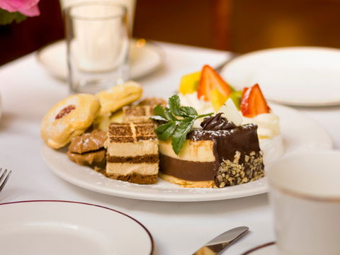 Avenue Restaurant & Lobby Bar - Accommodation Perth 0