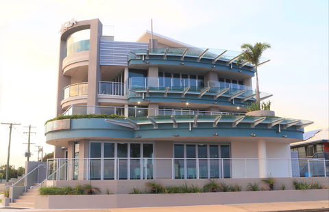 The Vinyard Wine Bar And Restaurant - Accommodation Perth 1