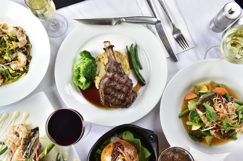 Barra On Todd Restaurant And Bar - Accommodation Perth 1