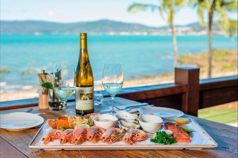 Northerlies Beach Bar And Grill - Accommodation Perth 2
