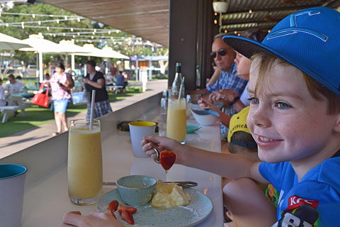 Snapper Rocks Bar & Kitchen - Accommodation Perth 2