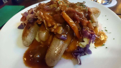 The Elizabethan Village Pub - Accommodation Perth 0