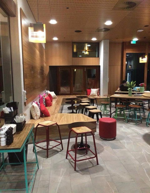 Cafe Dose - Perth Resorts 0