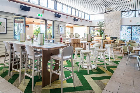 Narellan Hotel - Accommodation Perth 0