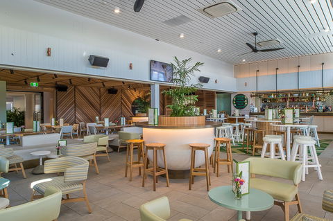 Narellan Hotel - Accommodation Perth 1