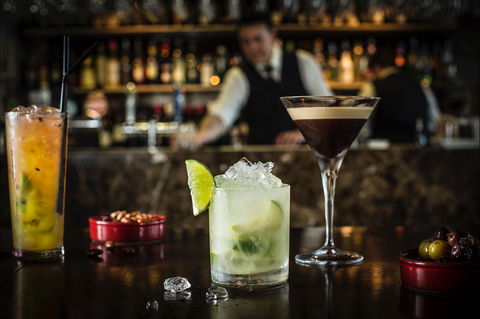 Ostani Lounge, Bar & Restaurant - Accommodation Perth 2