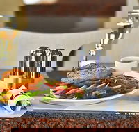 Zeina's Caf - Comfort Inn and Suites Burwood - Accommodation Perth