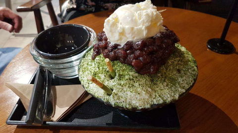 Lazy Cat Cafe - Accommodation Perth 0