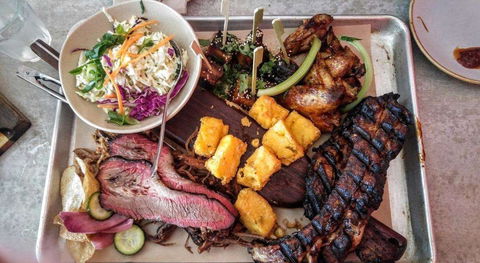 Side Door BBQ - Perth Resorts 0