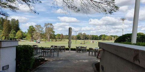 Tee's Clubhouse - Accommodation Perth 0