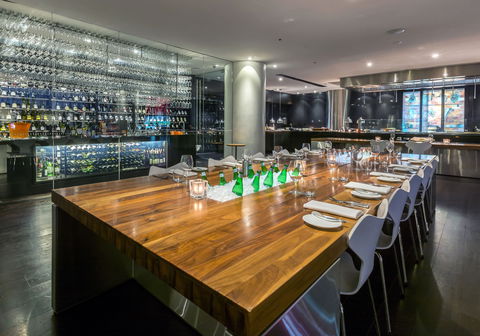 Vintaged Bar + Grill - Perth Resorts 0