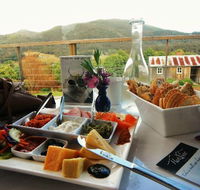 Hartzview Vineyard Cafe - Perth Resorts
