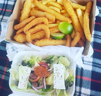 Doug's Seafood Cafe - Perth Resorts