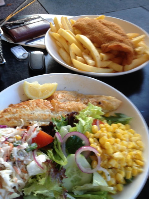 Doug's Seafood Cafe - Perth Resorts 2