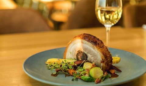 Zebu Bar & Grill - Perth Resorts 24