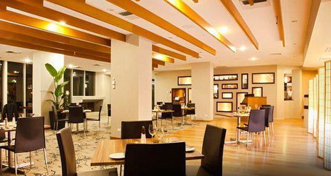 Zebu Bar & Grill - Perth Resorts 46