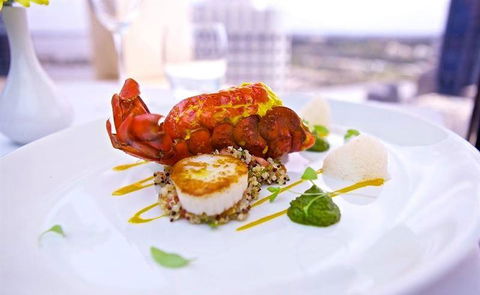 C Restaurant - Perth Resorts 6