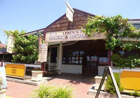 Lyndoch Bakery & Restaurant - Accommodation Perth 6