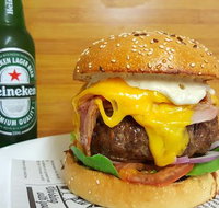 Farmhouse Burgers and Grill - Accommodation Perth