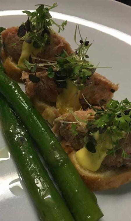 Charlie Lovett - Accommodation Perth 4