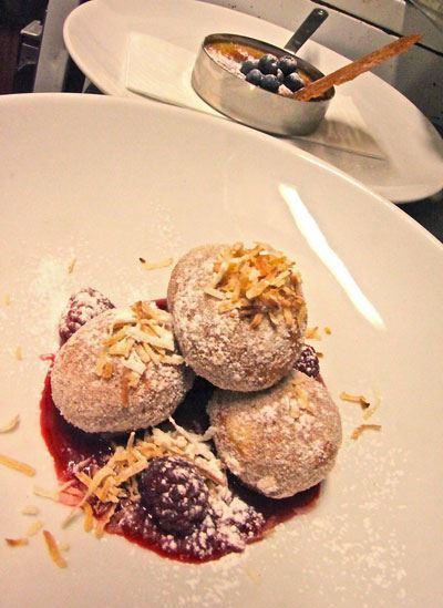 Charlie Lovett - Accommodation Perth 6