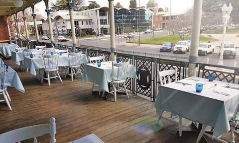 The Parkview Restaurant - Perth Resorts 6