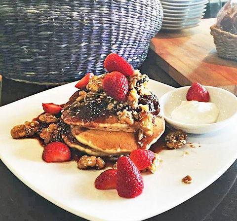 Abstract Cafe - Accommodation Perth 13