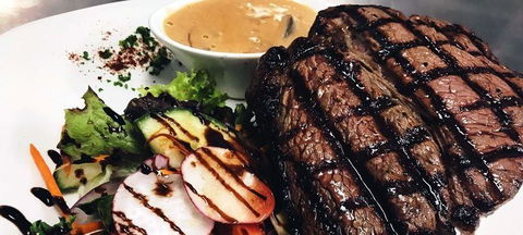 Apollo Bay Wine Bar & Coffee Shop - Accommodation Perth 1