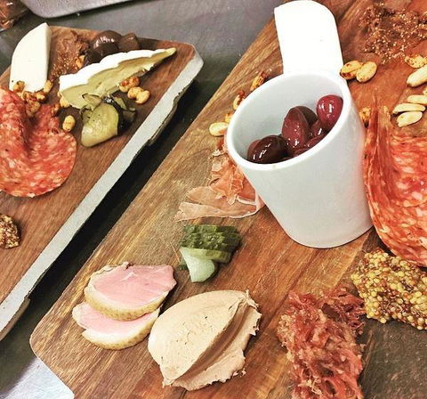 Apollo Bay Wine Bar & Coffee Shop - Accommodation Perth 7