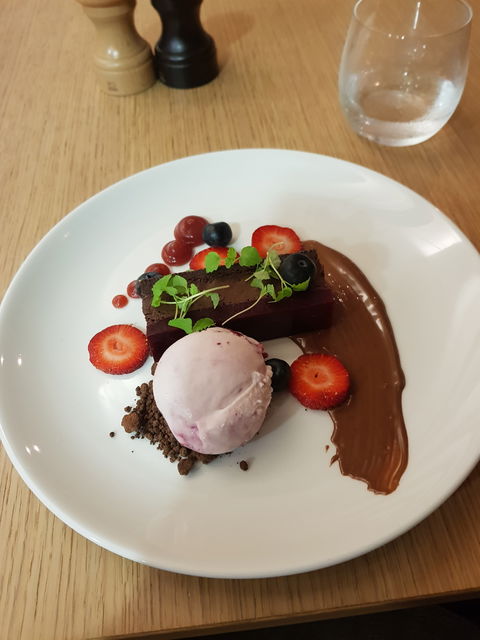 Lyrebird Restaurant - Accommodation Perth 1