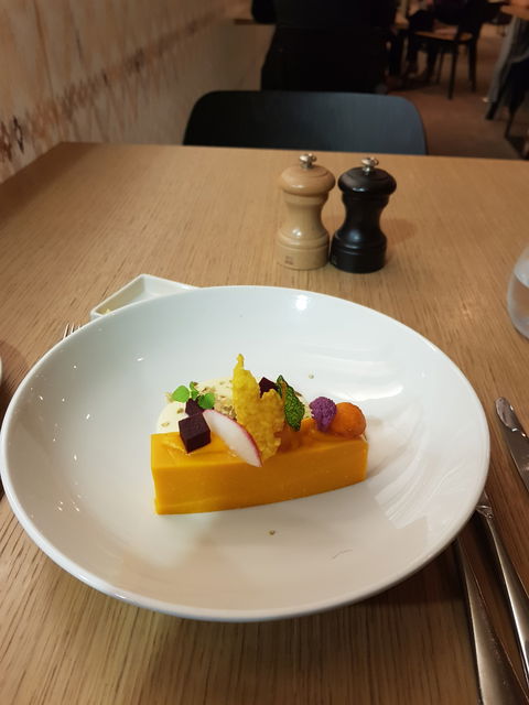 Lyrebird Restaurant - Accommodation Perth 6